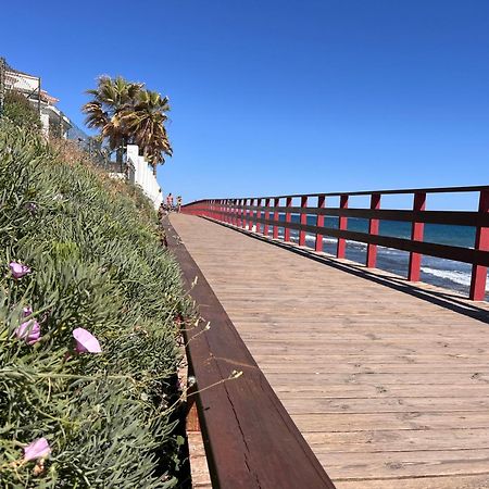 Studio On The Beach Front Malaga Exterior photo